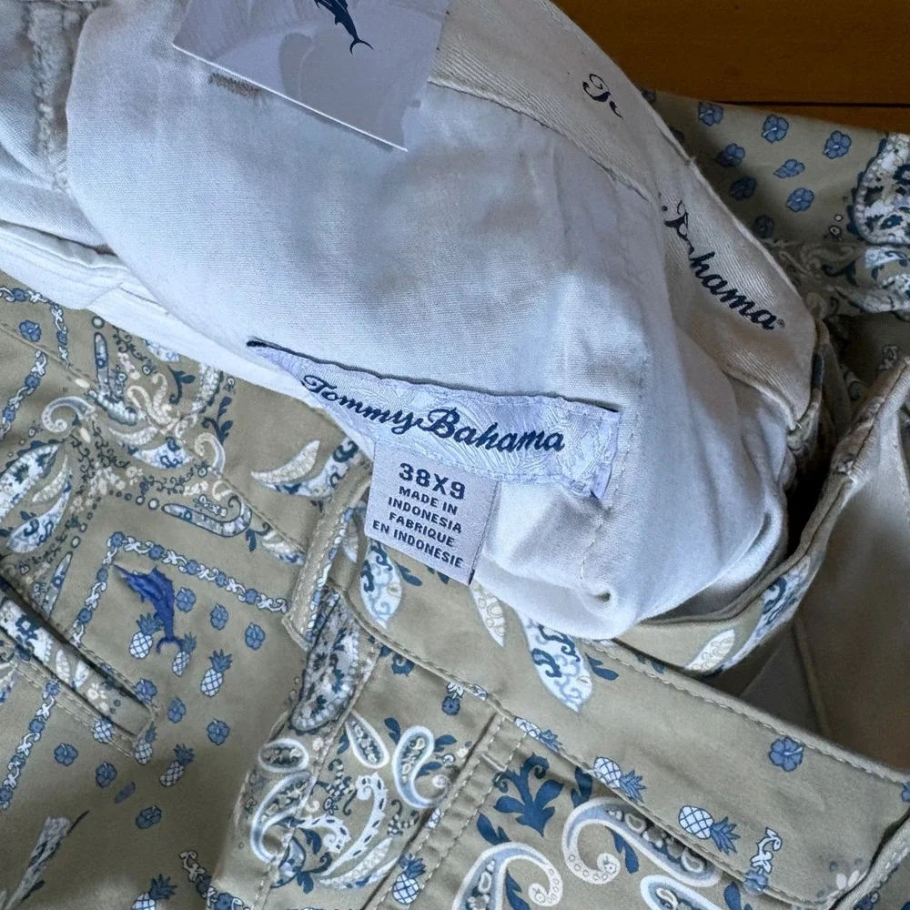 Tommy Bahama Boracay Shorts Mens 38 Paisley Bandana 9